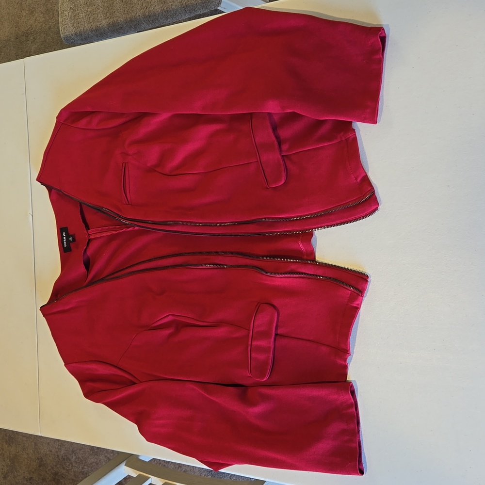 Torrid red open front jacket, size 3, used, excellent condition